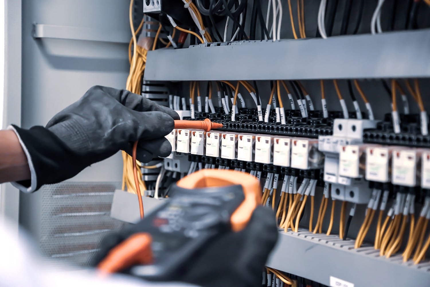 Electrical Contracting Services for Home Builders